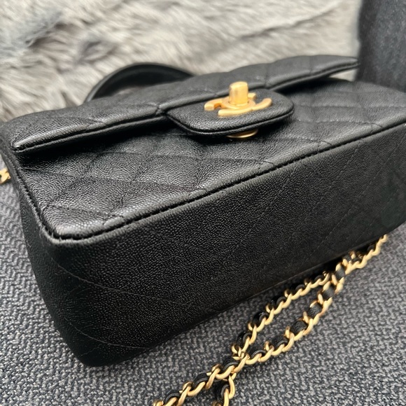 🚫SOLD ON POSH SHOW 🚫 CHANEL Black Caviar Leather Top Handle Mini Rectangle - Picture 7 of 10